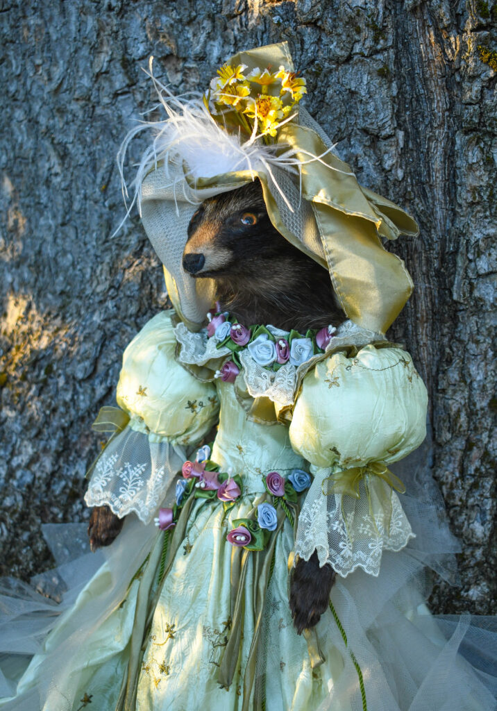 Ehtne topis kähriku pea ja käppadega viktoriaanlik nukk