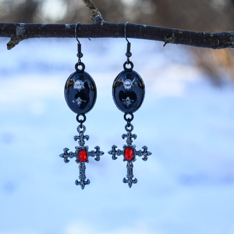 Hiire selgroo lülide ja ristiga kõrvarõngad