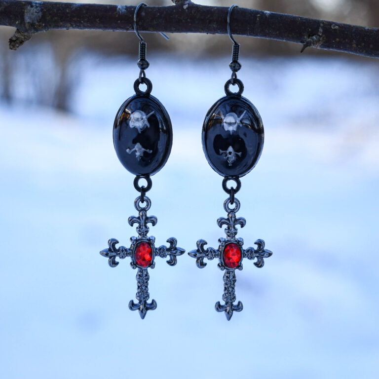 Hiire selgroo lülide ja ristiga kõrvarõngad