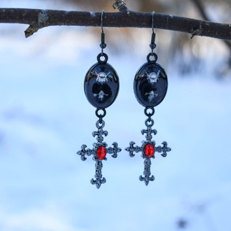 Hiire selgroo lülide ja ristiga kõrvarõngad