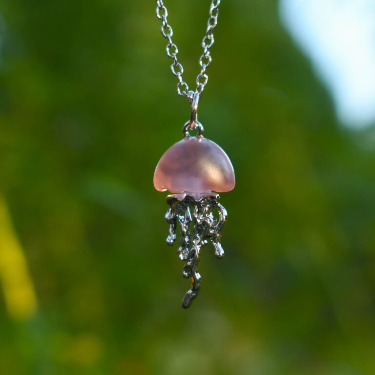 Roosa Hõbedane meduus kaelakee