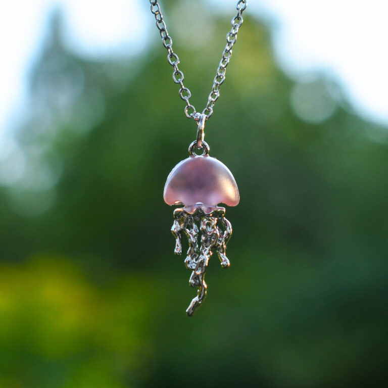 Roosa Hõbedane meduus kaelakee